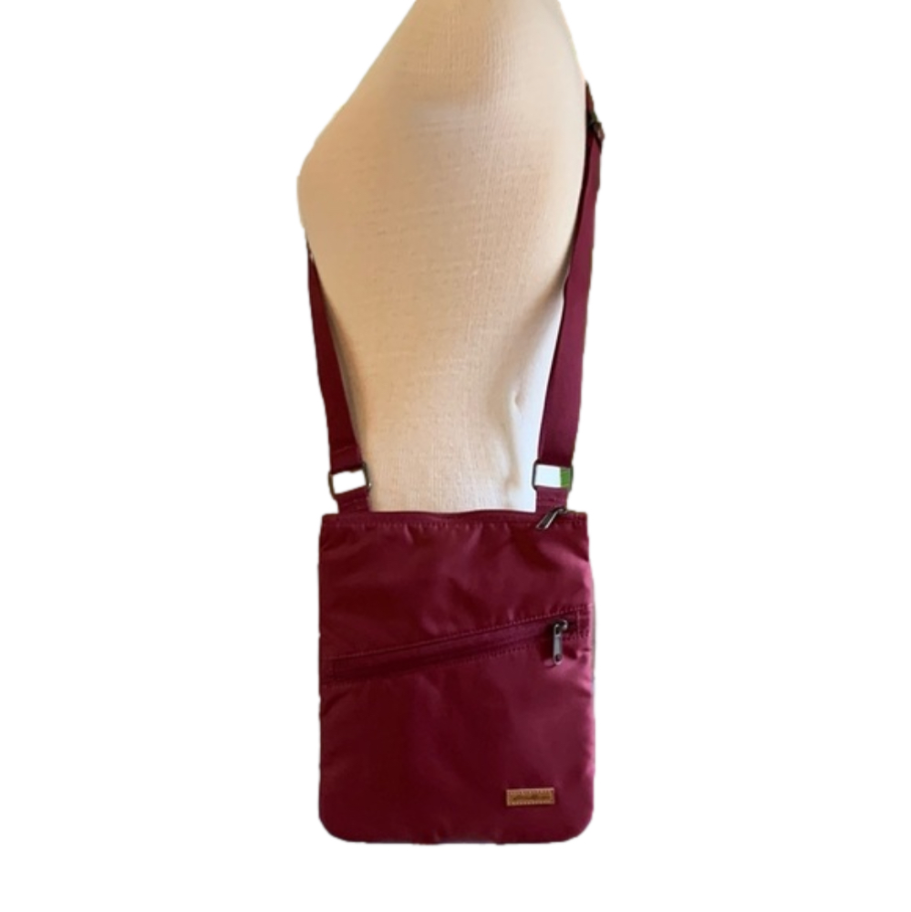 EDDIE Bauer maroon cloth crossbody